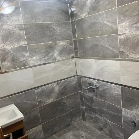 Hotel Uzungoldoga 3*